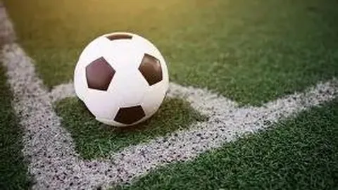 炎亚纶坦承无权自称受害者，简答感情问题仅用6字